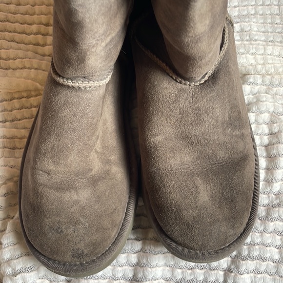 Tall grey uggs. Used condition but plenty of life left. - Picture 4 of 4